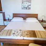 Family Friendly House With A Swimming Pool - 15176 * Rogoznica (Sibenik-Knin)