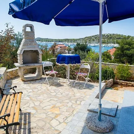 Family Friendly House With A Swimming Pool - 15176 Nyaraló Rogoznica