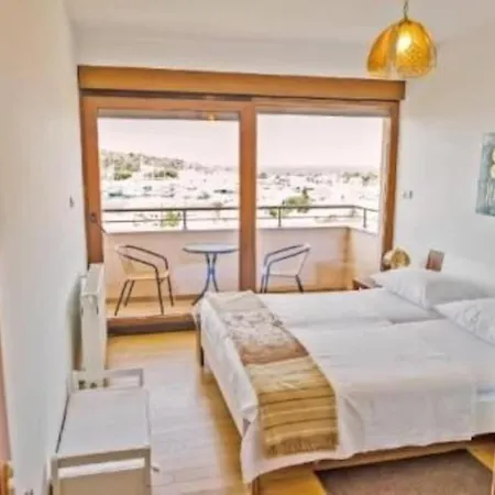 Holiday home Family Friendly House With A Swimming Pool - 15176