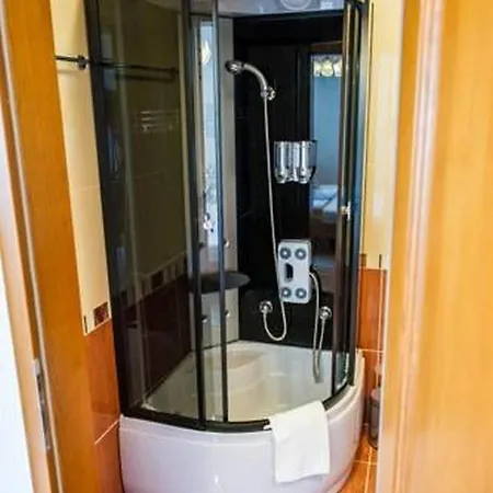 Family Friendly House With A Swimming Pool - 15176 Rogoznica