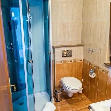 Holiday home Family Friendly House With A Swimming Pool - 15176