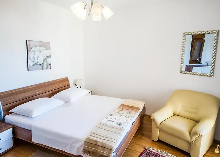 Сasa de vacaciones Family Friendly House With A Swimming Pool - 15176 Rogoznica (Sibenik-Knin)