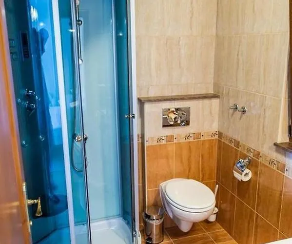 Сasa de vacaciones Family Friendly House With A Swimming Pool - 15176