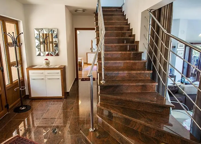 Family Friendly House With A Swimming Pool - 15176 * Rogoznica (Sibenik-Knin)